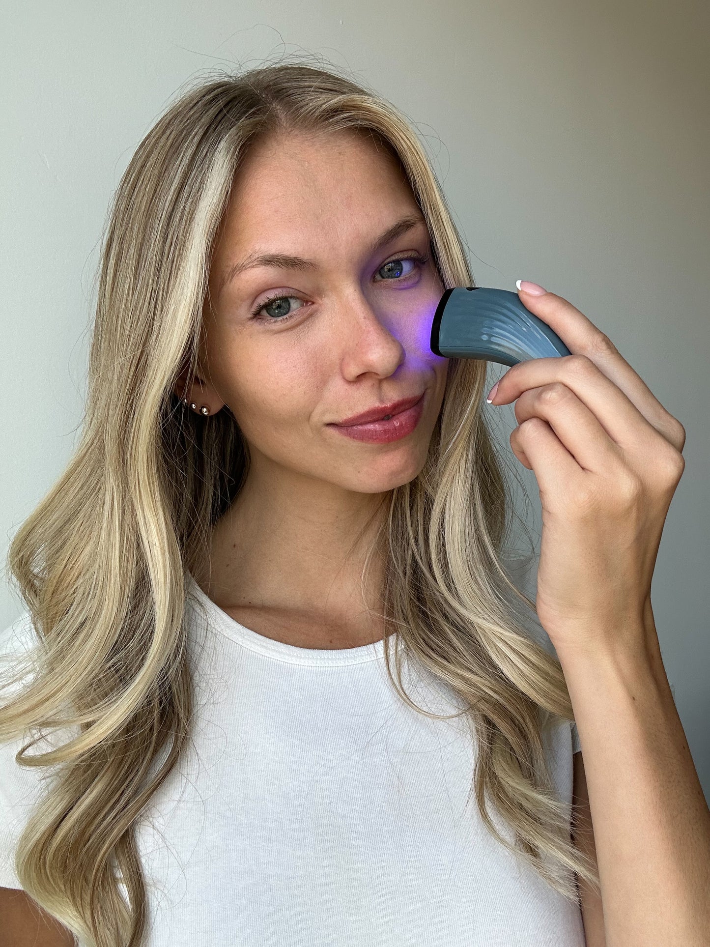 Dual Light Acne Pen — Blue & Red LED Therapy– Glowaro™